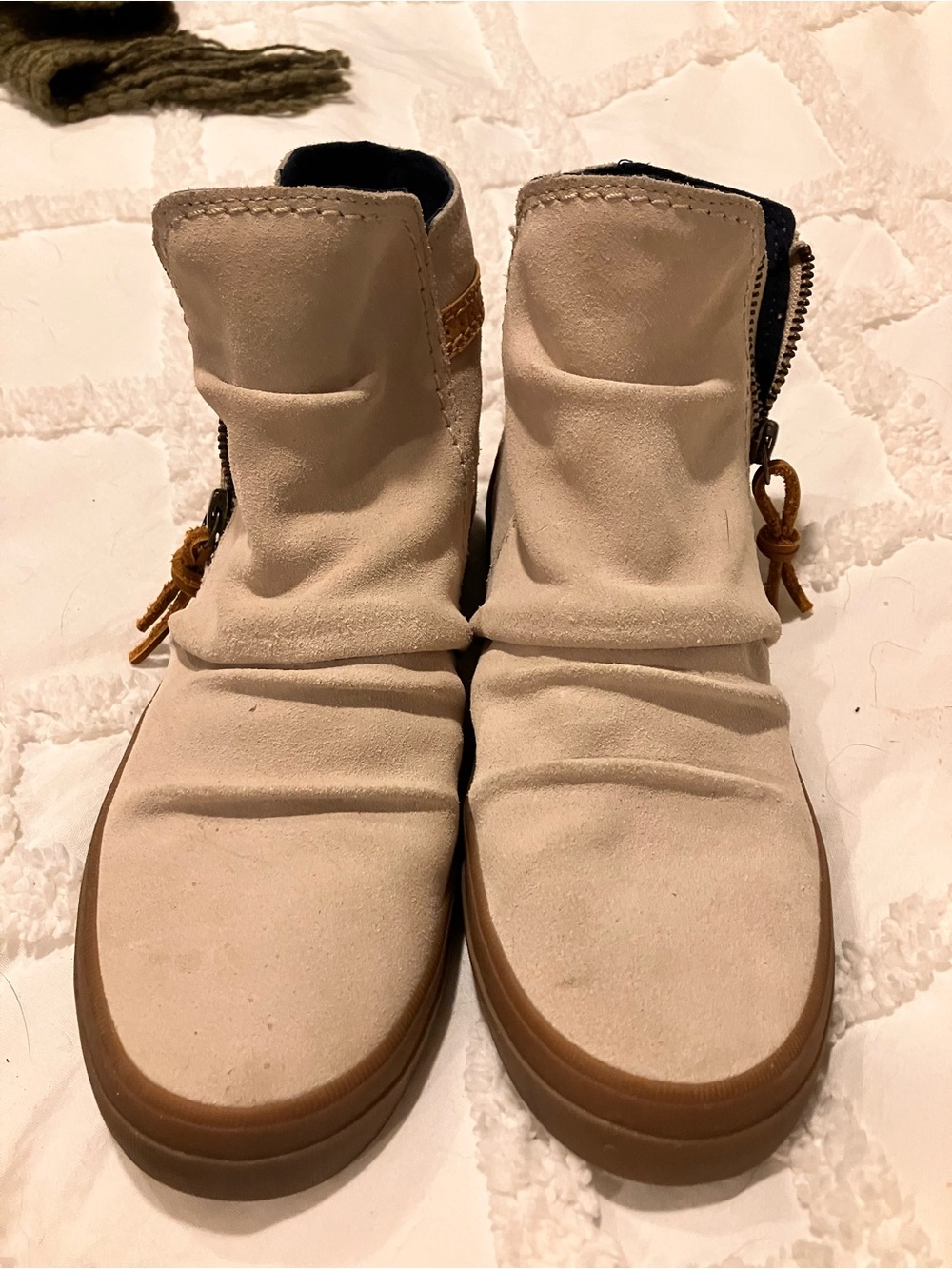 Sperry Beige Suede Ankle Boat Shoes with Navy Interior